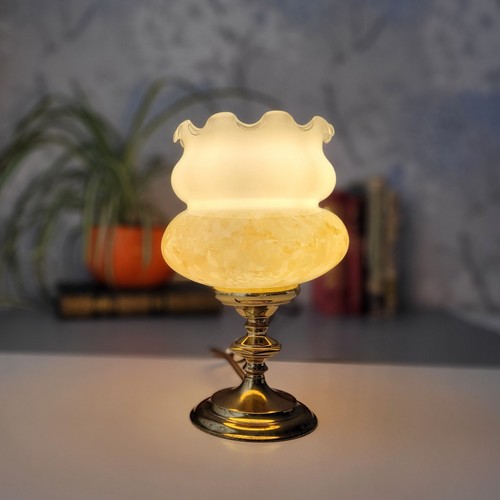 Vtg hurricane style table - hurricane,